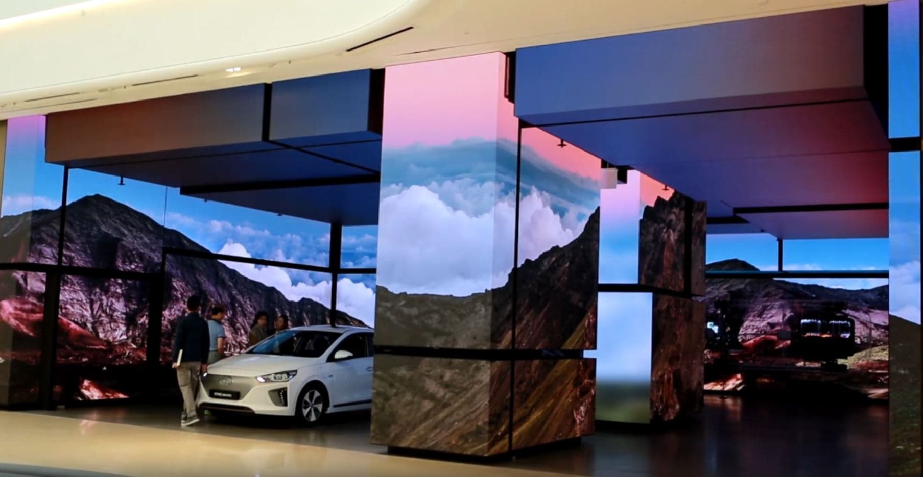 Hyundai Showroom - Seoul